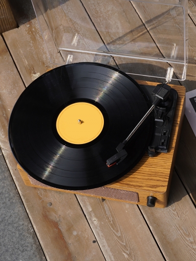 Фото: Виниловый проигрыватель, RetroTune Classic-5 Виниловый проигрыватель, RetroTune Classic-5